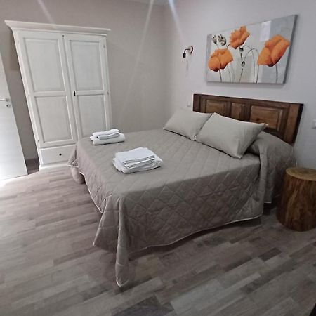 B&B Le Vie Del Borgo Castiglione De Sicilia Bagian luar foto