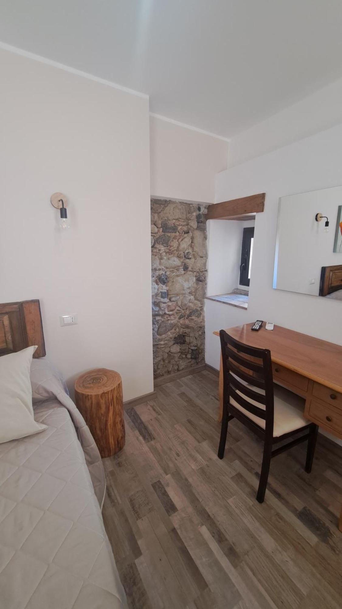 B&B Le Vie Del Borgo Castiglione De Sicilia Bagian luar foto