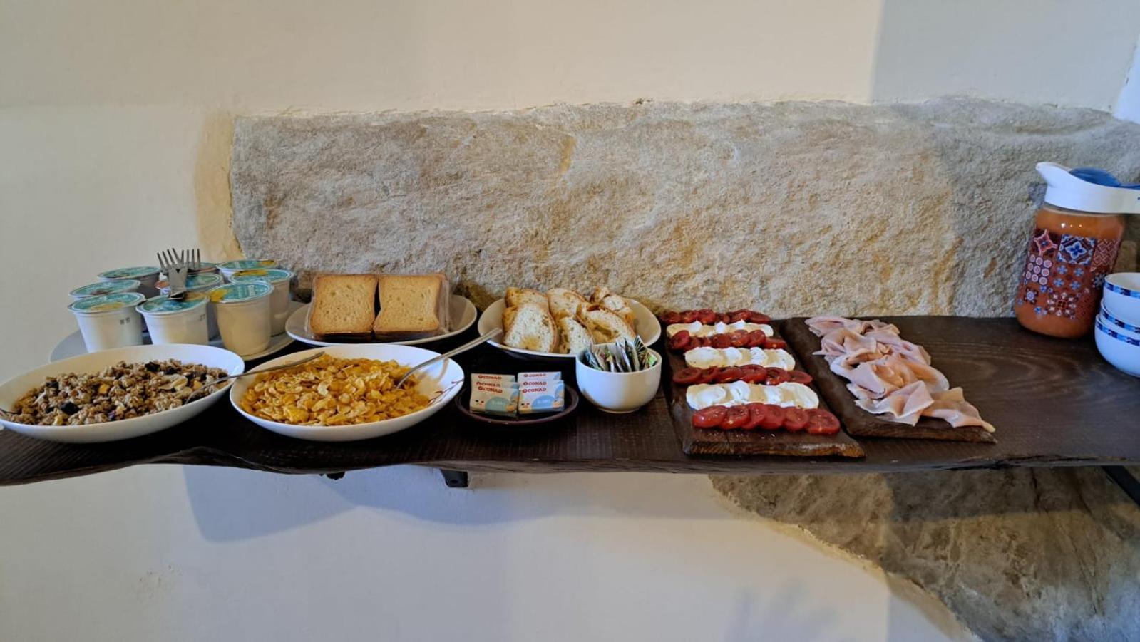 B&B Le Vie Del Borgo Castiglione De Sicilia Bagian luar foto