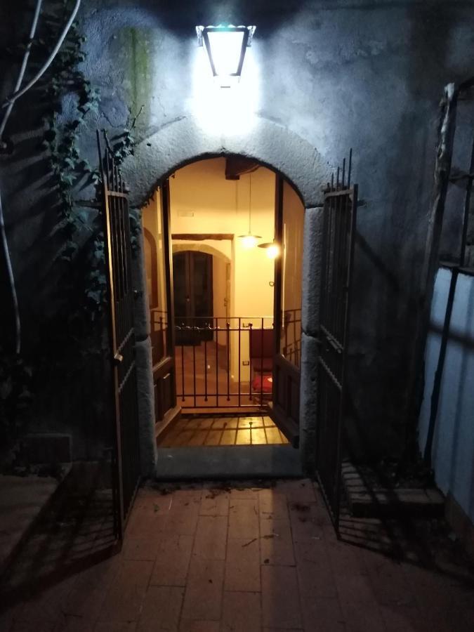 B&B Le Vie Del Borgo Castiglione De Sicilia Bagian luar foto